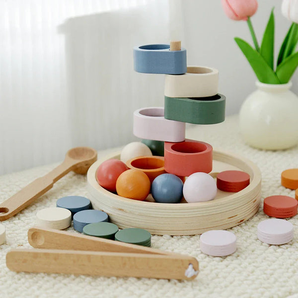 Montessori Holzspielzeug Sortierbecher mit Bällen & Münzen